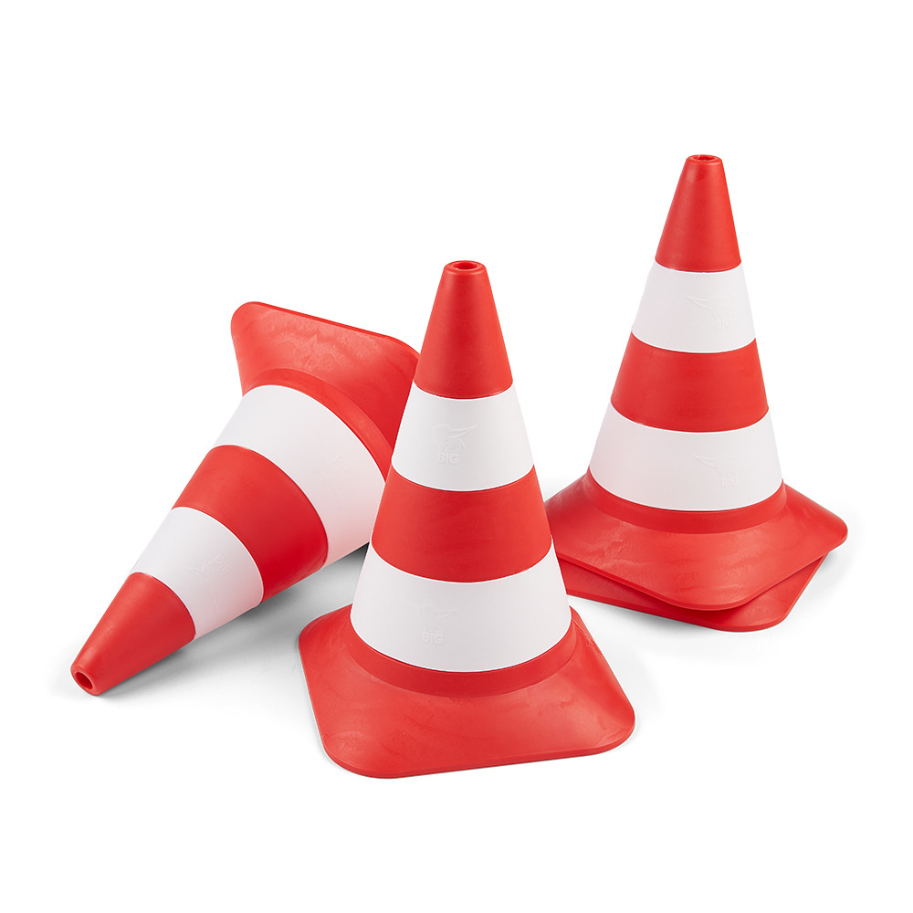 BIG Set of 4 traffic cones